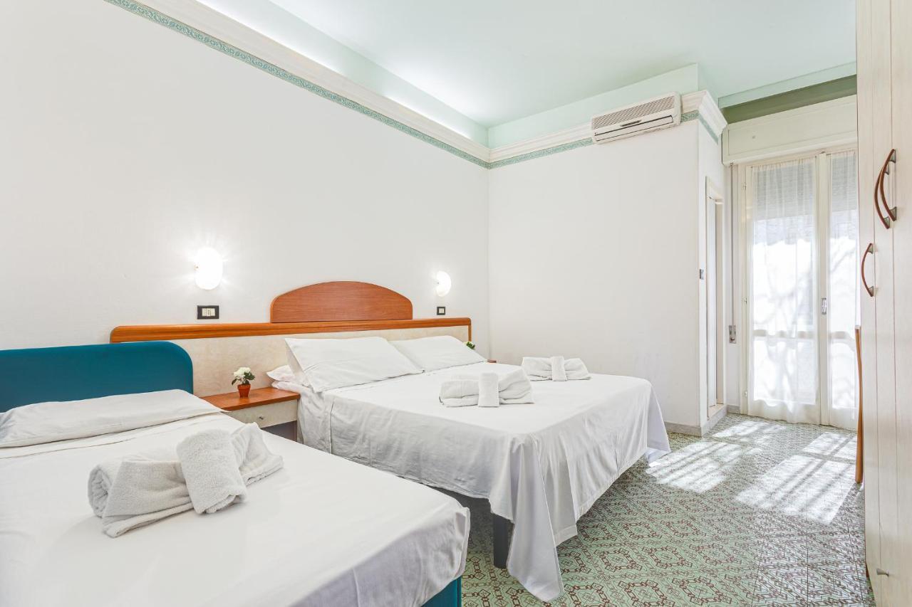 Hotel Augustus 加提欧马里 外观 照片