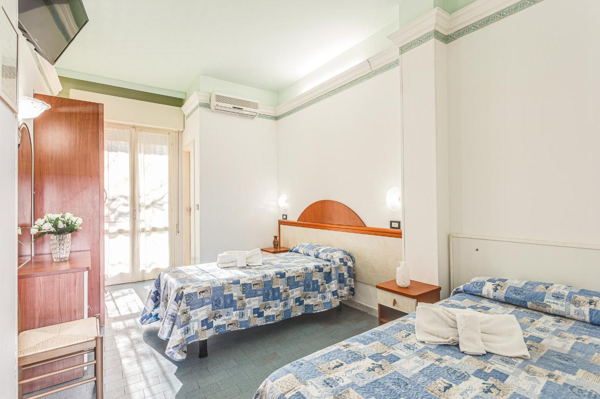 Hotel Augustus 加提欧马里 外观 照片