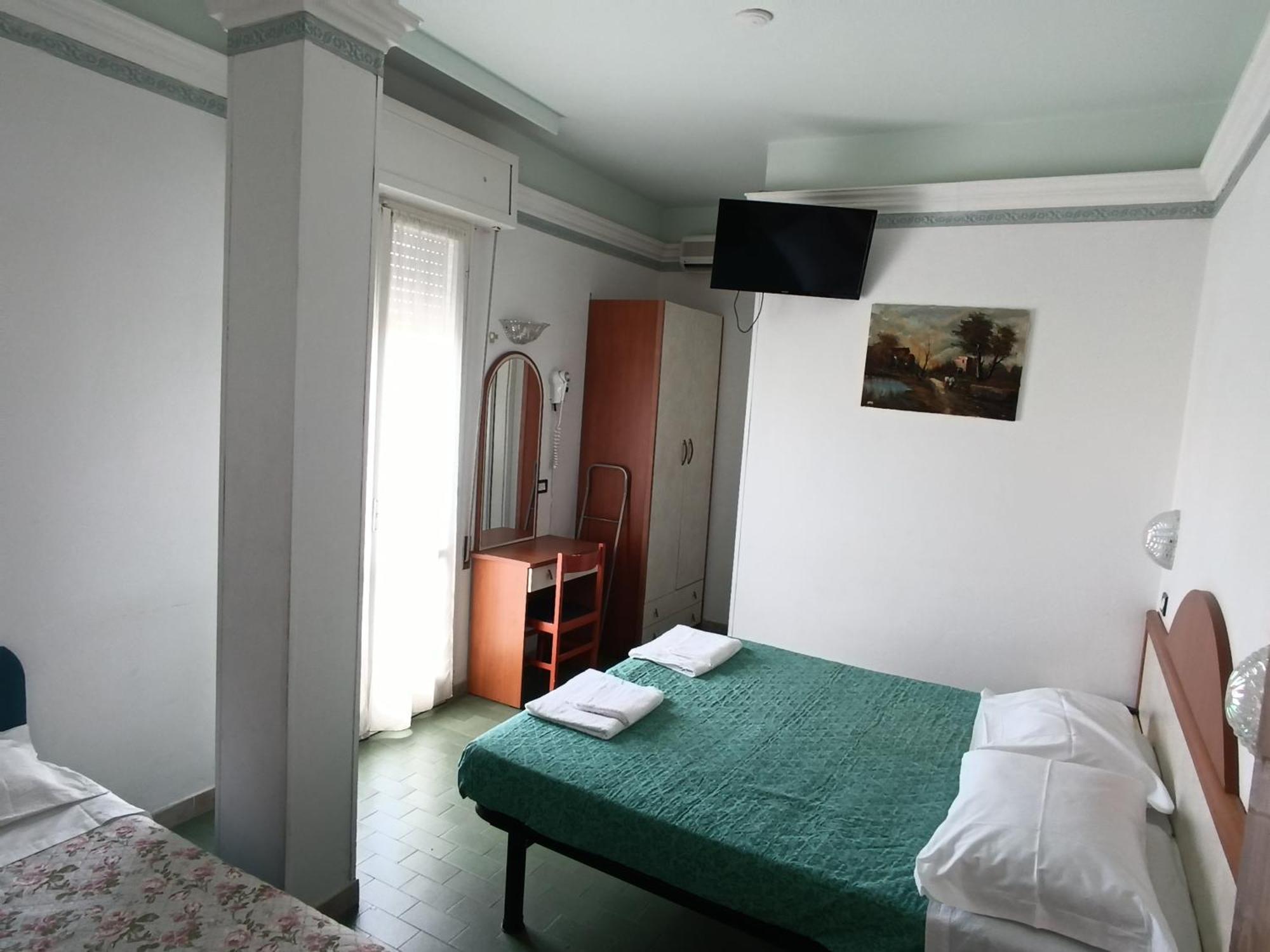 Hotel Augustus 加提欧马里 外观 照片