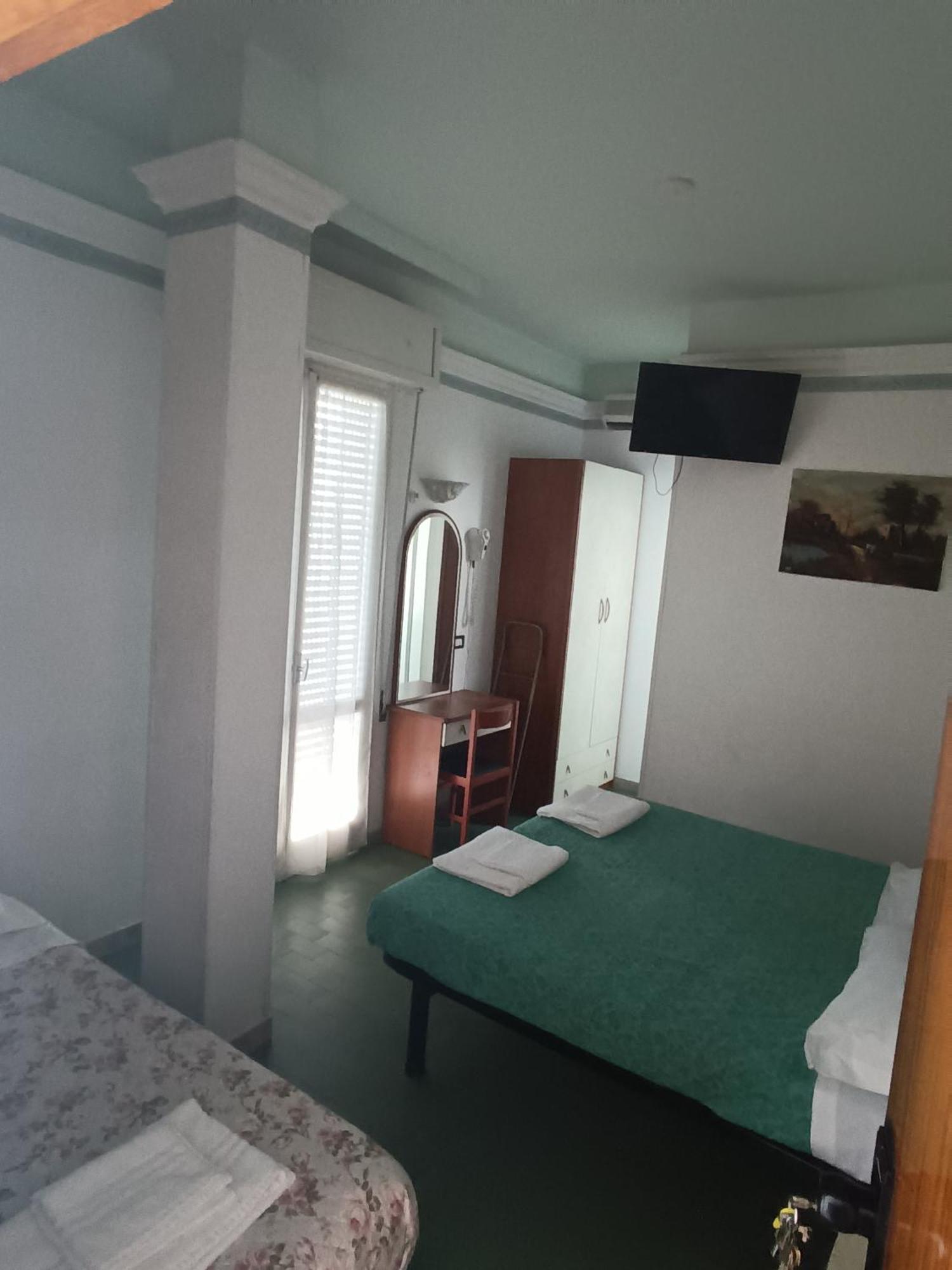 Hotel Augustus 加提欧马里 外观 照片