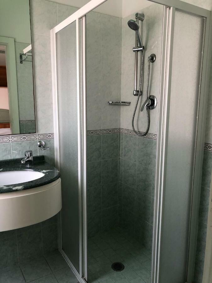 Hotel Augustus 加提欧马里 外观 照片